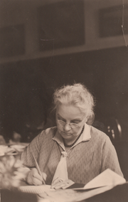 Kerstin skriver brev