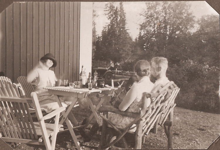 Rolf & Sigrid 1: 22-04