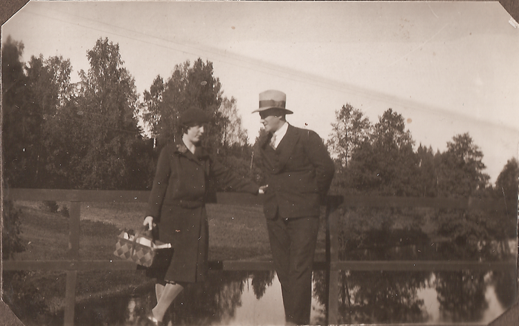 Rolf & Sigrid 1: 29-04